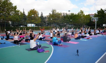 Yoga ile Güne Zinde Başlangıç