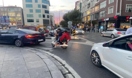 Ana Caddede Tehlikeli Yolculuk