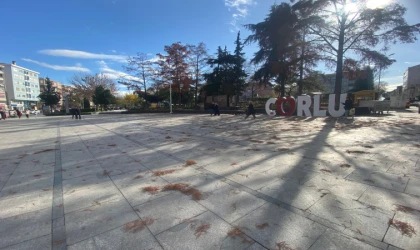 ATATÜRK MEYDANI’NDAKİ BU GÖRÜNTÜ TEPKİ ÇEKTİ