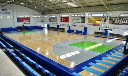 ÇBSK Voleybolda Alarm: Altyapı 1 Aydır Antrenmansız! Velilerden Tepki: “Basketbola Var, Voleybola Yok!”