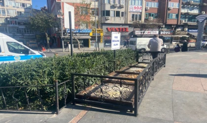 Cumhuriyet Meydanı’na Kuş Besleme Bölümü Yapıldı