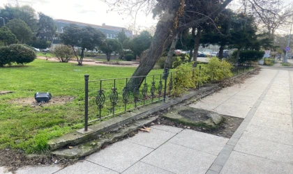 Çalınan Demir Korkuluklar Bir Daha Yapılmadı