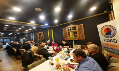 İMECE DERNEĞİ YILSONU DEĞERLENDİRME YEMEĞİ DÜZENLEDİ