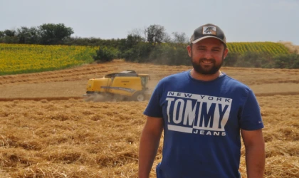 Çiftçilerden Maliyet Düşüren Yeni Deneme: ANIZA AYÇİÇEĞİ EKİMİ