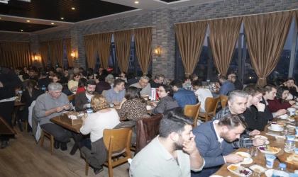 Trakya Veteriner Hekimler Odası Üyeleri İftarda Bir Araya Geldi