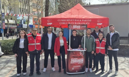 CHP Yine Üyelik Standı Açtı
