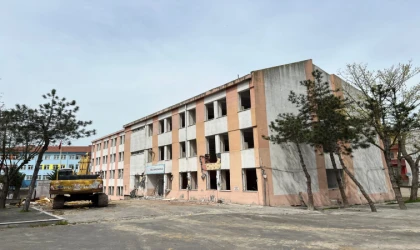 Özel İdare İlkokulu’nda Yıkım Başladı