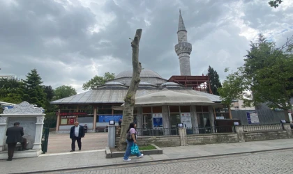500 Yıllık Cami Restorasyon Bekliyor