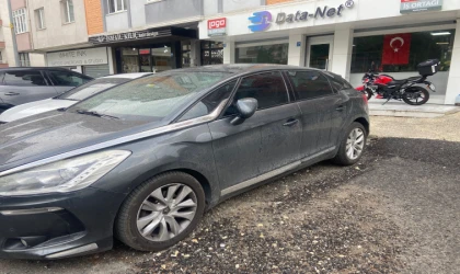 Kazılan Yolun Yapılması Bekleniyor