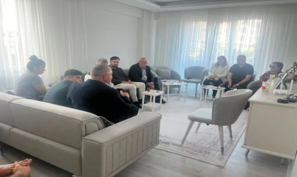 AK Parti’den Şehit Ailesine Bayram Ziyareti