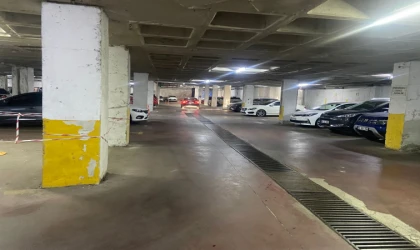 Otoparkın İçi Yıllardır Böyle