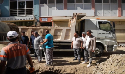 Başkan Sarıkurt`tan Yoğun Saha Mesaisi