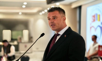 SARIKURT VE BAZI MECLİS ÜYELERİ CHP’DEN İSTİFA ETTİ