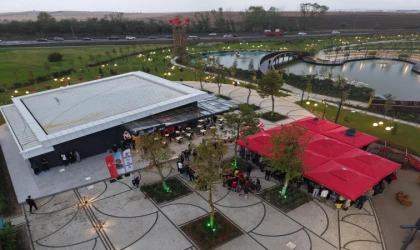 Selfie Parkta Kafe 1881 Açlıdı