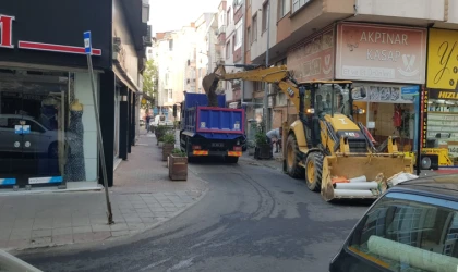 Yine Aynı Yer, Yine Rögar Tıkanıklığı