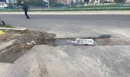 Alt Yapı Kurumları Yeni Yapılan Yolları Bozuyor