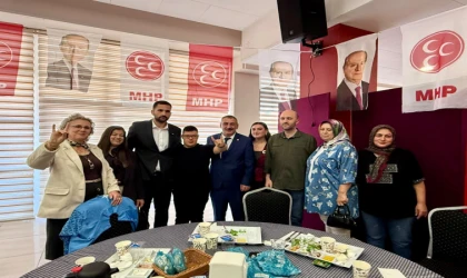 MHP’Lİ KADINLAR KAHVALTIDA BULUŞTU